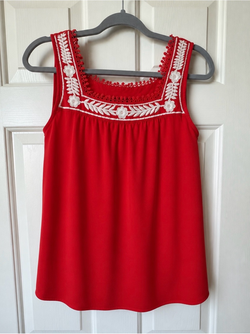 3/$15. Faith & Zoe Red Rayon Embroidered Women's Top with Cream Detail
